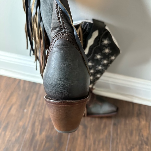 Corral Green Handcrafted Boots - Picture 6 of 13